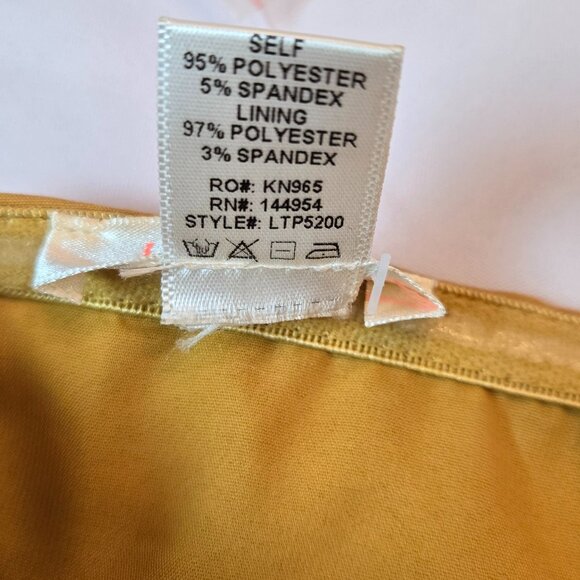 LUXXEL Women's Button Up Bralette Top  Sz: M Mustard - Picture 4 of 6